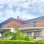 Appartamento Selyemakácapartman Balatonlelle