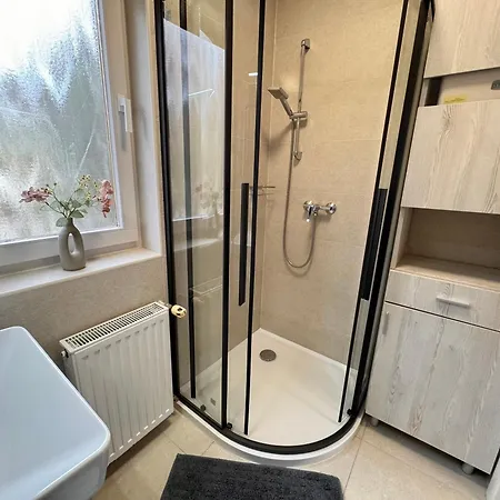 Selyemakácapartman Apartamento