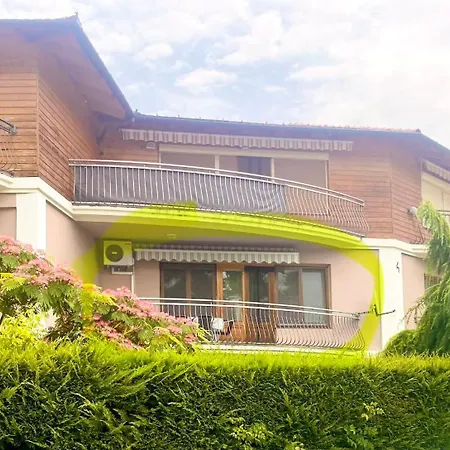 Appartement Selyemakacapartman